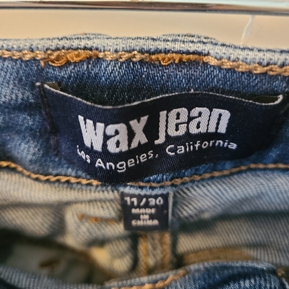 WAX Boyfriend Distressed Medium Wash Jeans Size 11 - Picture 6 of 9